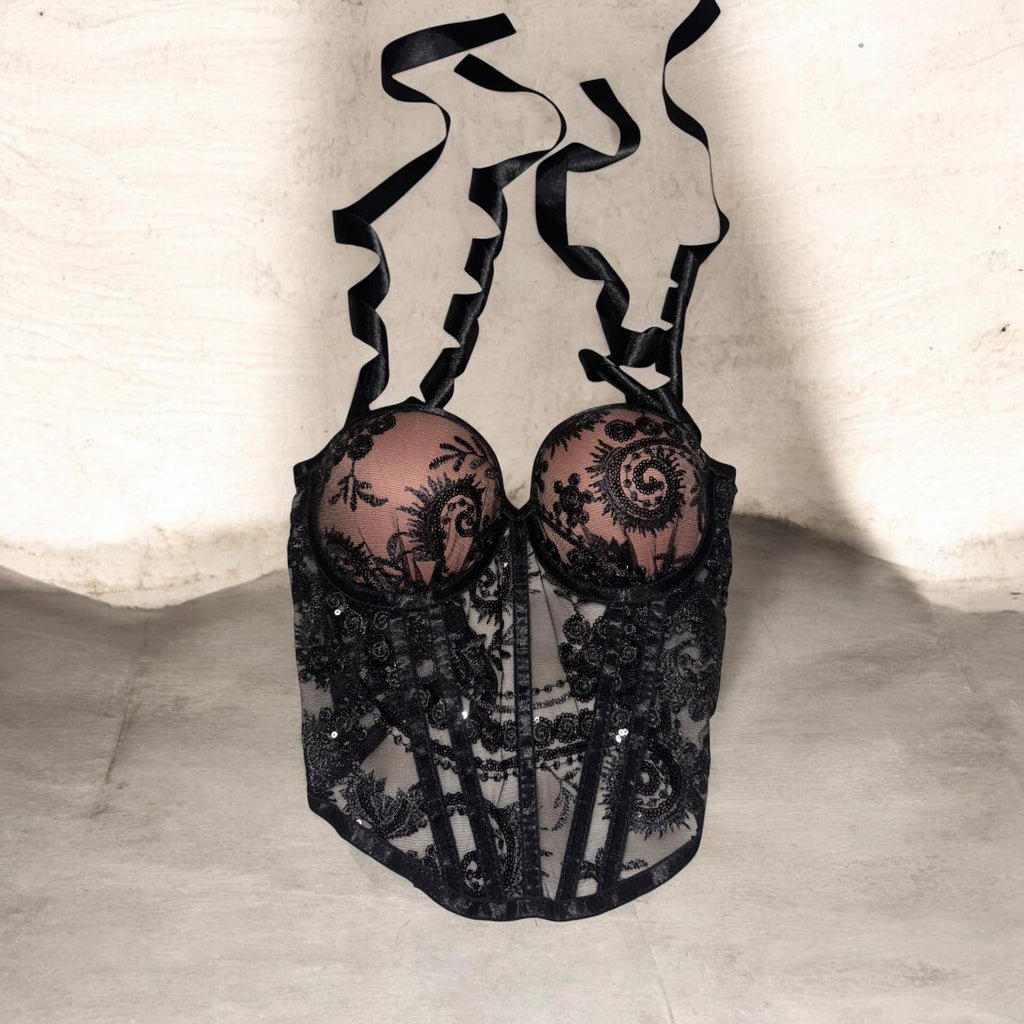 Corsé Negro de Encaje con Bordados y Lentejuelas – Lencería Sensual y Misteriosa